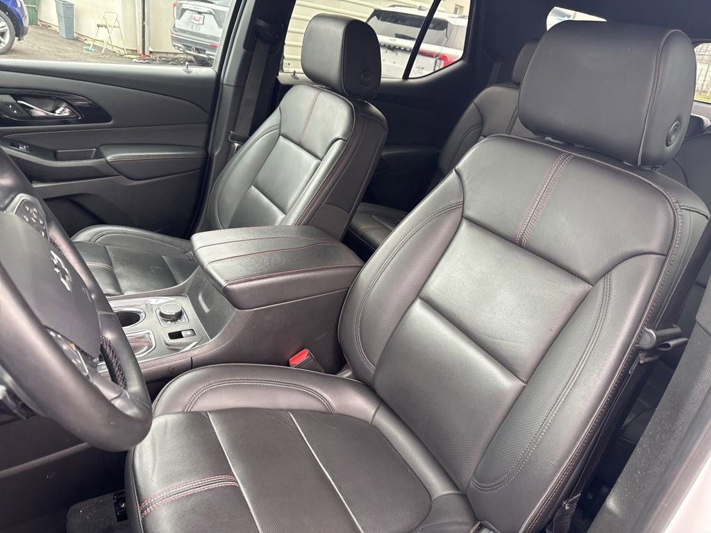 Used 2023 Chevrolet Traverse RS w/ LPO, Floor Liner Package image 12