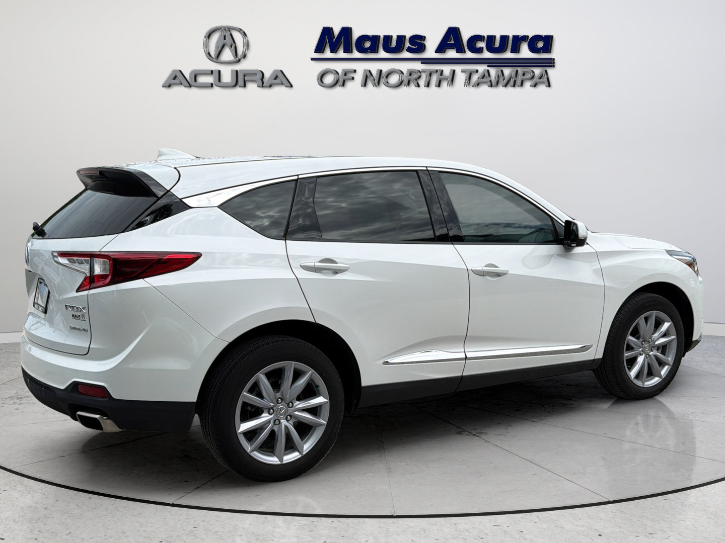 Used 2024 Acura RDX SH-AWD image 12