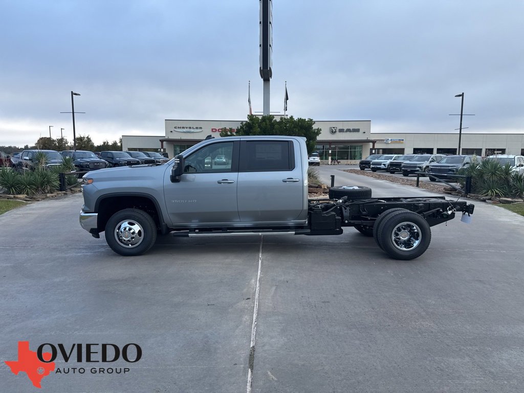 New 2026 Chevrolet Silverado 3500 LT w/ Convenience Package image 1