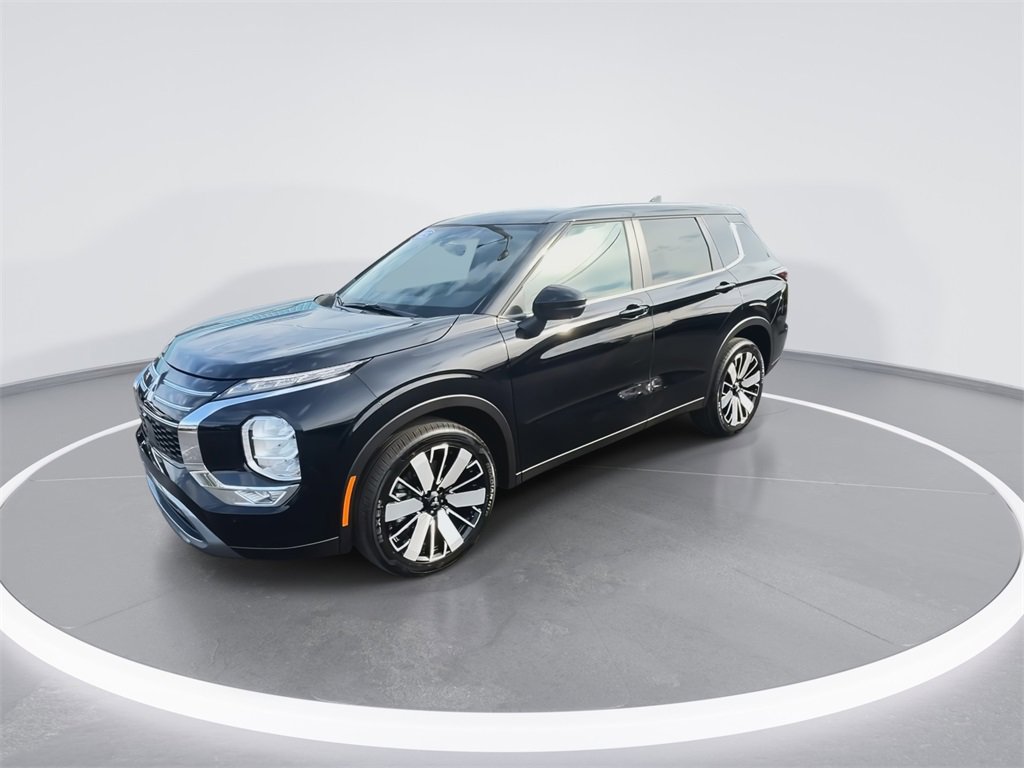 New 2025 Mitsubishi Outlander SE image 4