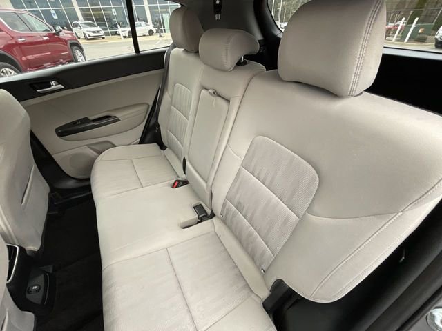 Used 2022 Kia Sportage LX image 17