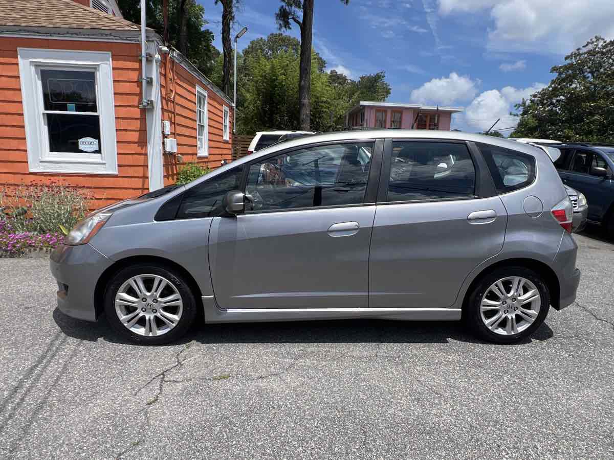 Used 2010 Honda Fit Sport image 3