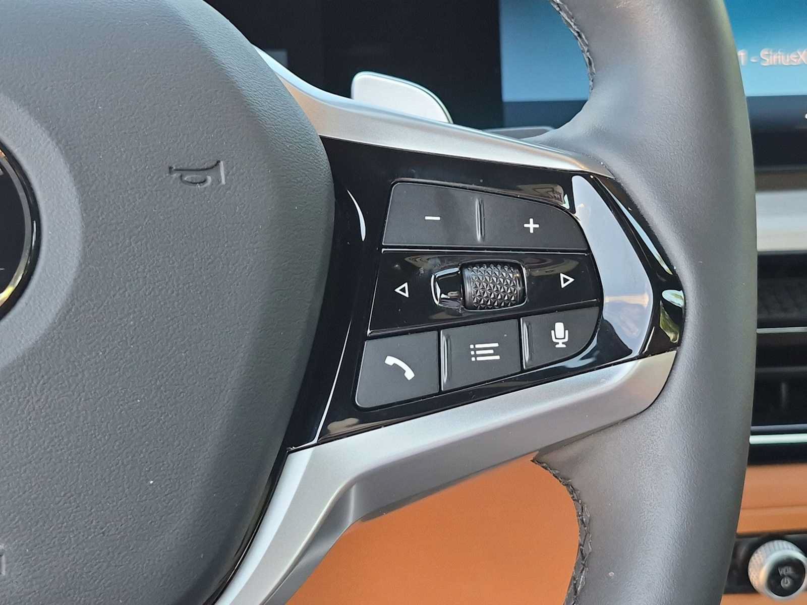 Used 2025 BMW 330i xDrive Sedan w/ Premium Package AWD/4WD image 26