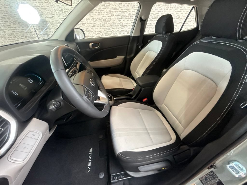 New 2026 Hyundai Venue SEL FWD image 24