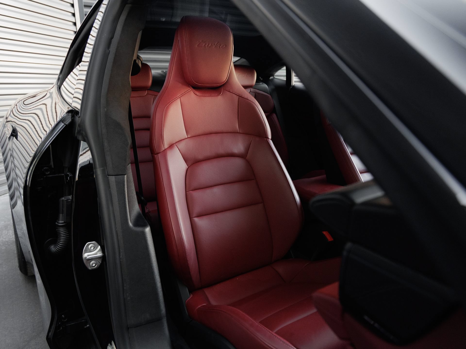 Certified 2021 Porsche Taycan Turbo AWD/4WD image 34