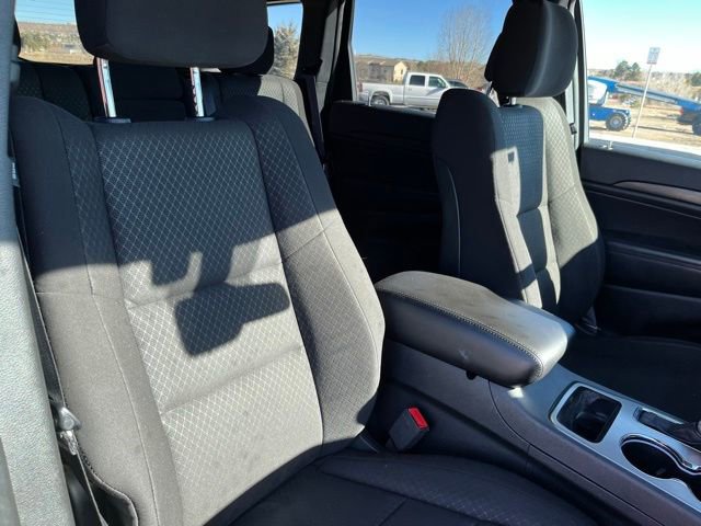 Certified 2021 Jeep Grand Cherokee Laredo w/ Security & Convenience Group image 26