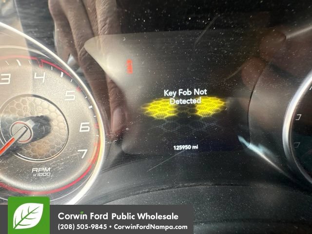 Used 2017 Dodge Charger SXT RWD image 16