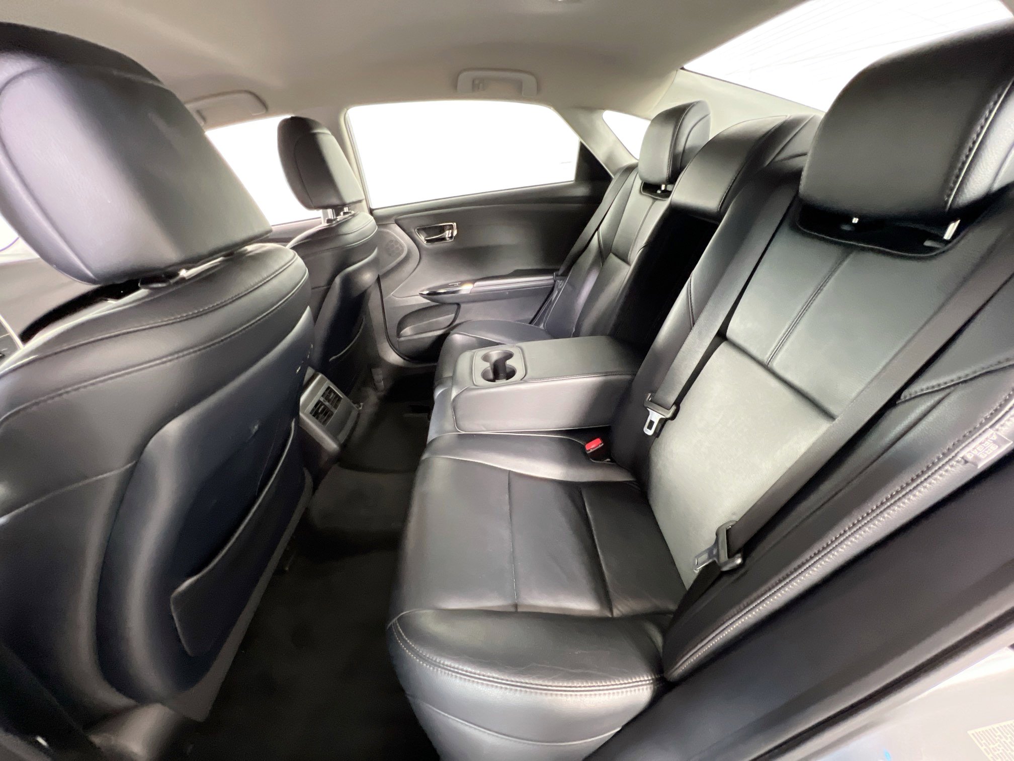 Used 2017 Toyota Avalon XLE image 23