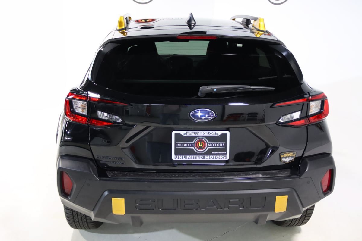 Used 2025 Subaru Crosstrek 2.5i Wilderness AWD/4WD image 32