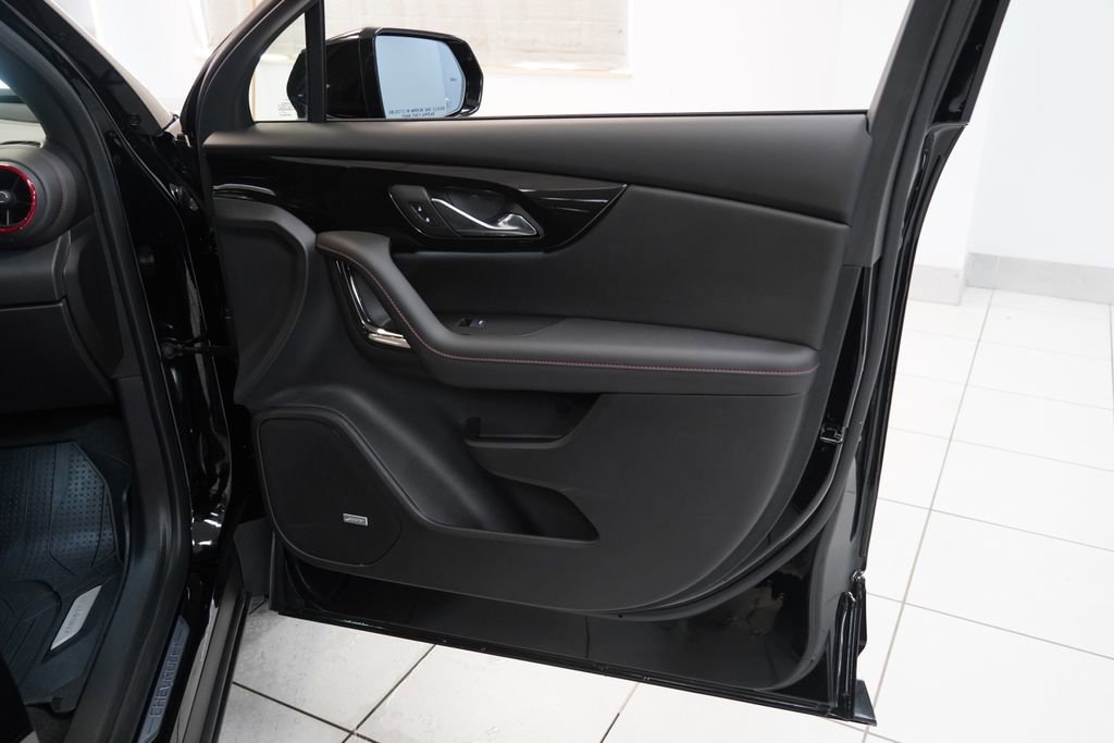 Used 2025 Chevrolet Blazer RS w/ LPO, Floor Liner Package AWD/4WD image 29