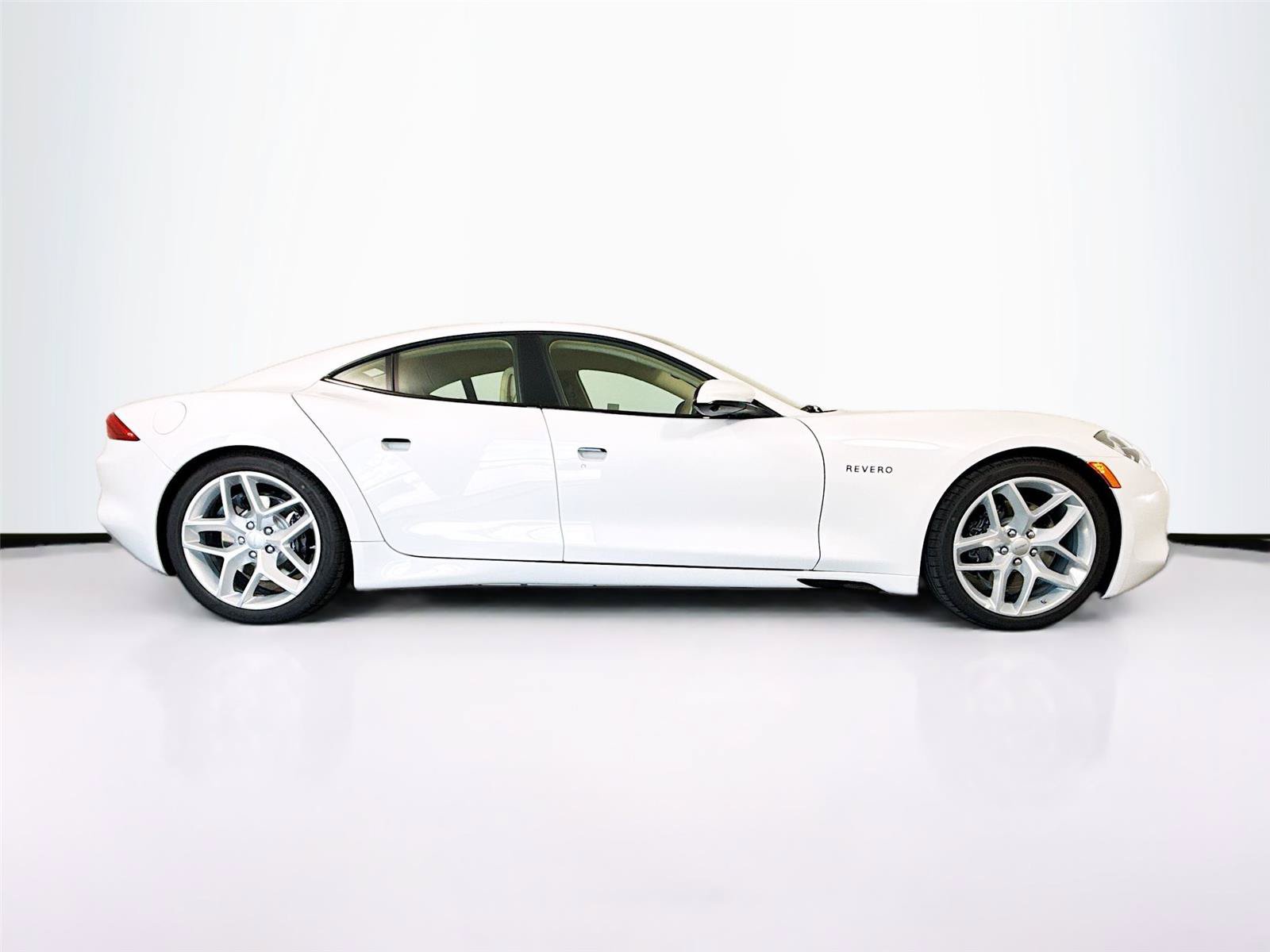 New 2025 Karma Revero Luxury RWD image 29