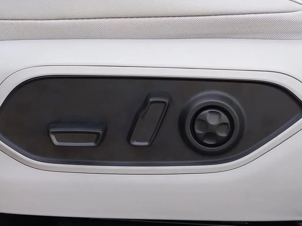 Used 2021 Jeep Grand Cherokee L Overland AWD/4WD image 32