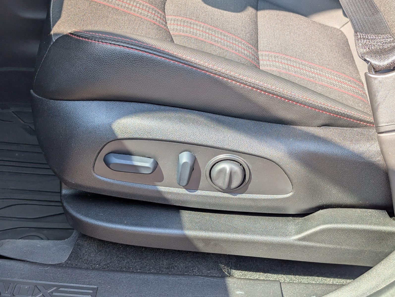 Certified 2024 Chevrolet Equinox RS w/ LPO, Floor Liner Package FWD image 15