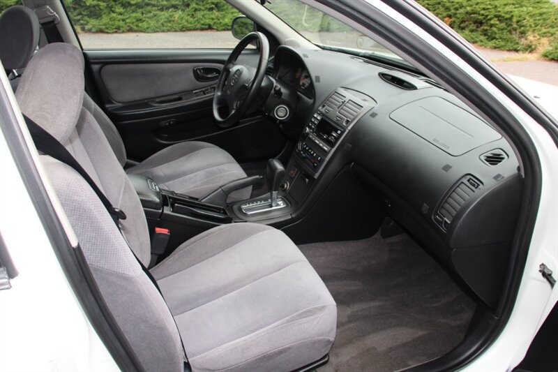 Used 2001 Nissan Maxima SE FWD image 13