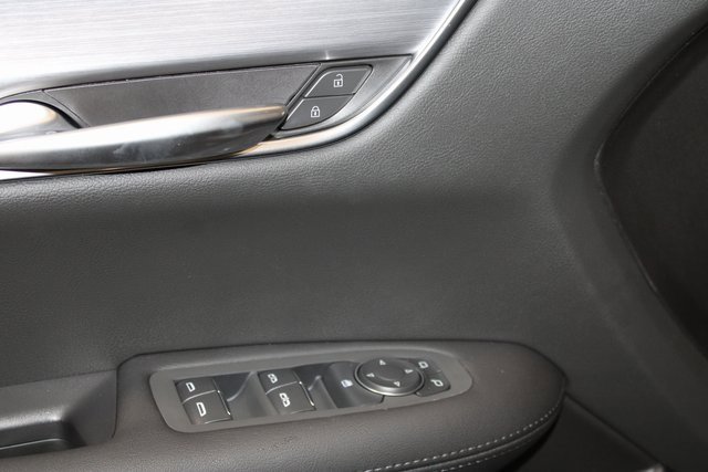 New 2025 Cadillac XT5 Luxury image 10