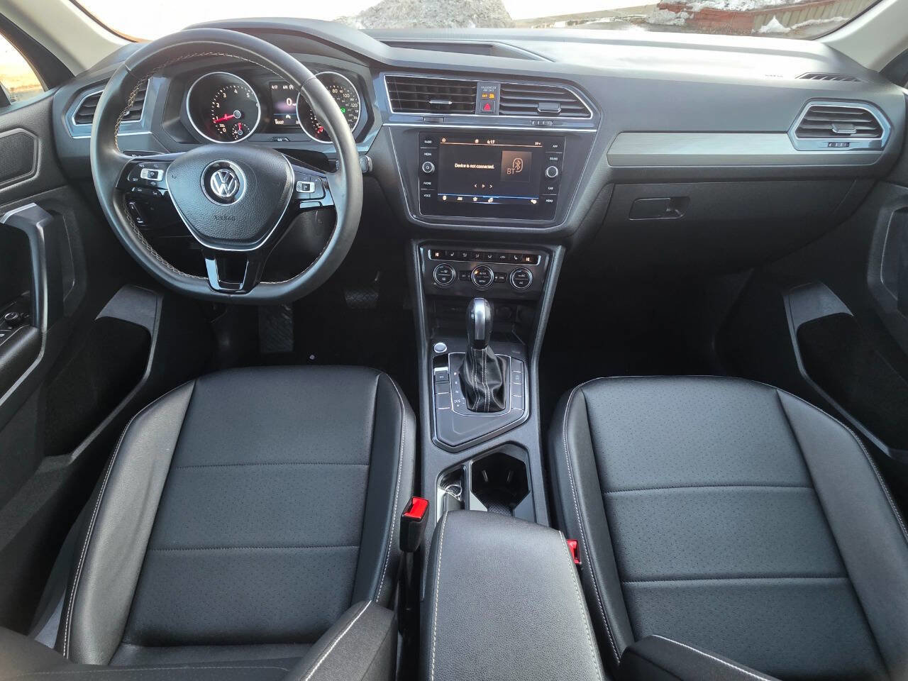 Used 2021 Volkswagen Tiguan SE 4dr SUV image 11