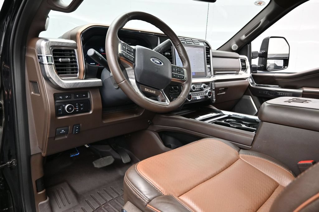 Used 2024 Ford F350 King Ranch w/ Chrome Package AWD/4WD image 19