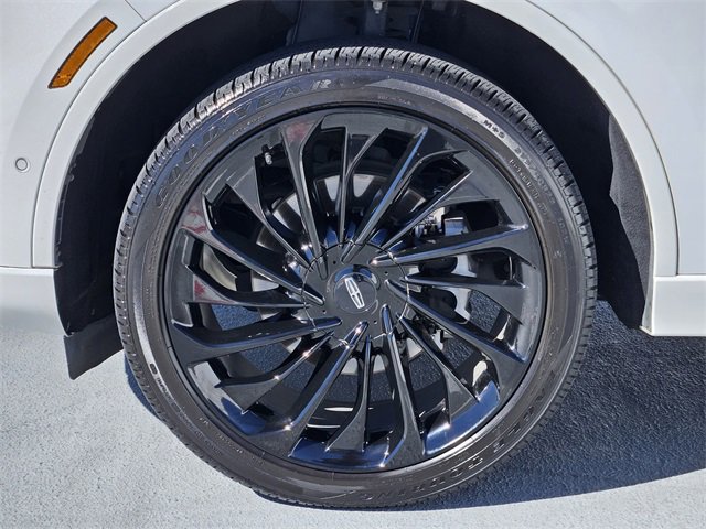 Certified 2023 Lincoln Aviator Black Label image 10