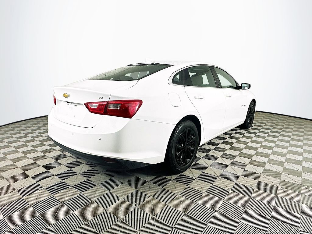 Used 2024 Chevrolet Malibu LT image 11
