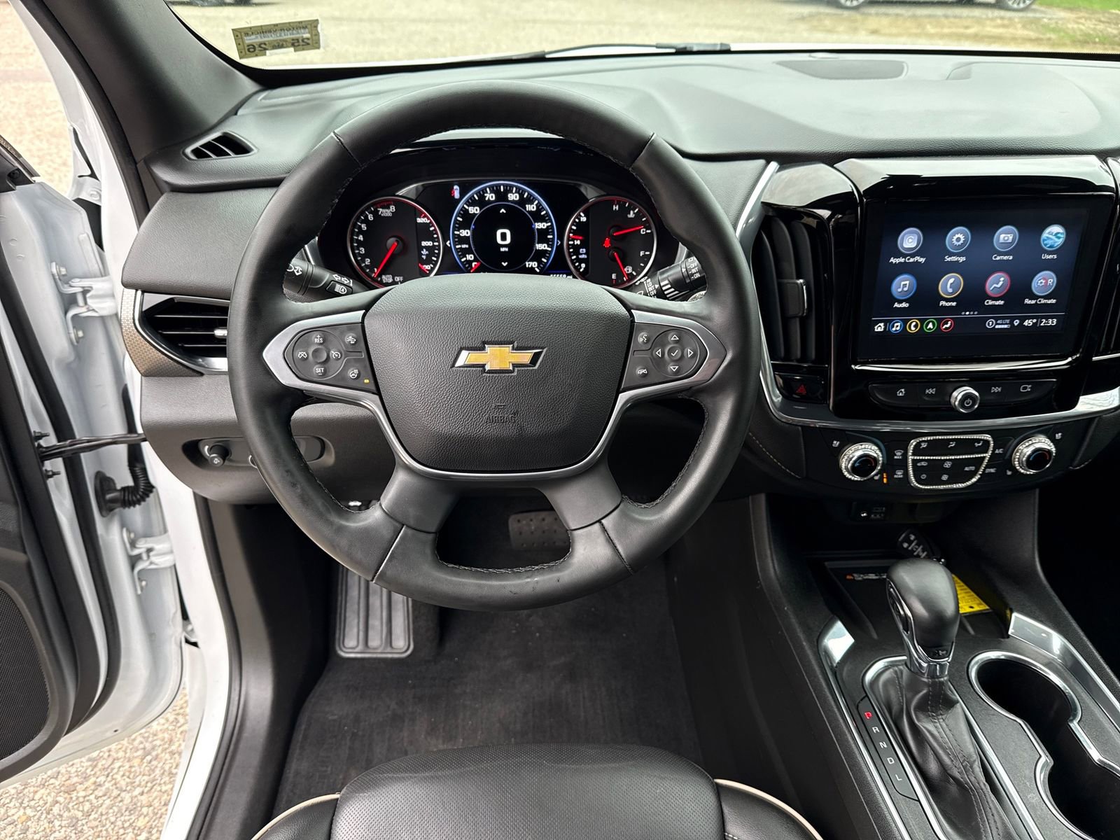 Used 2023 Chevrolet Traverse Premier AWD/4WD image 13