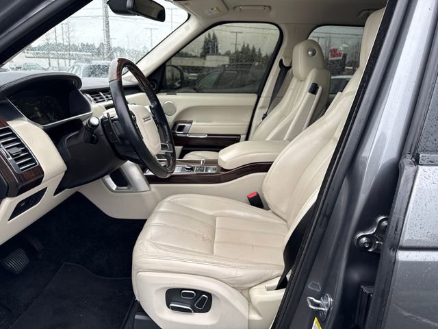 Used 2014 Land Rover Range Rover HSE image 16