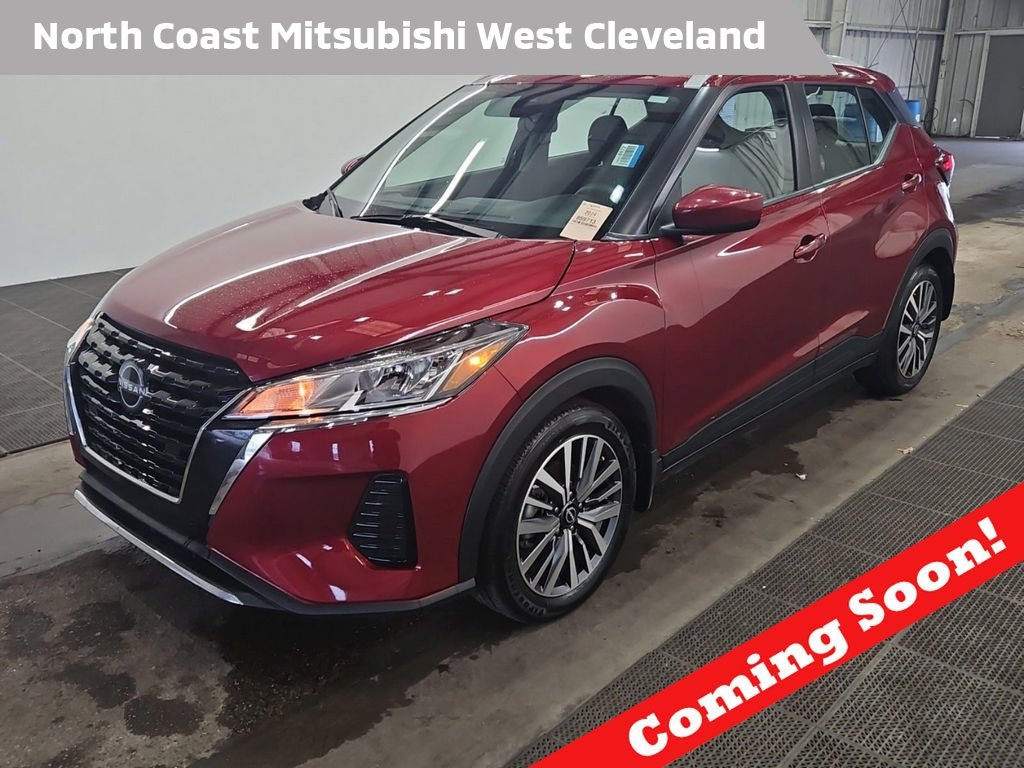 Used 2024 Nissan Kicks SV image 1