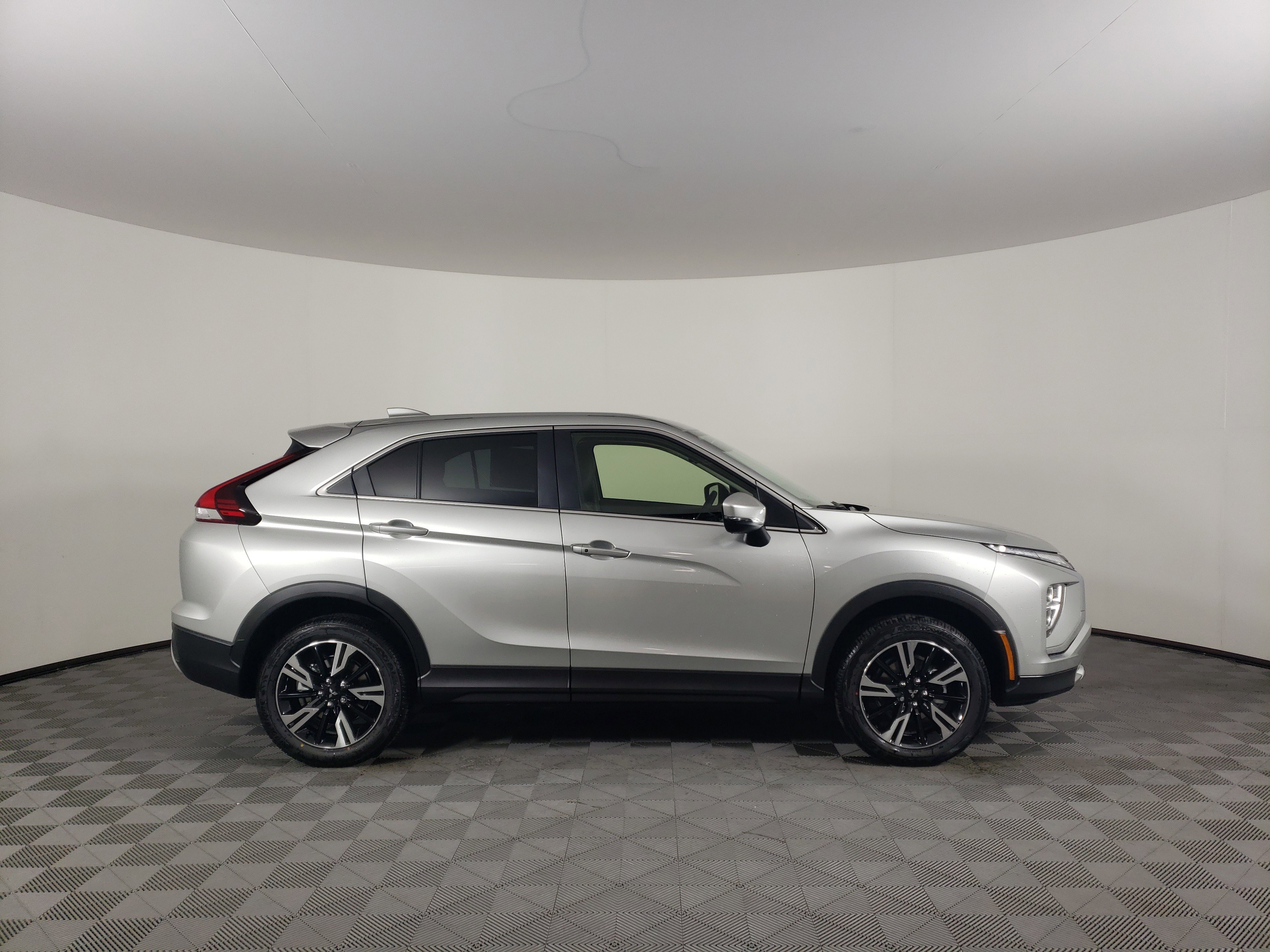 New 2026 Mitsubishi Eclipse Cross SE image 3
