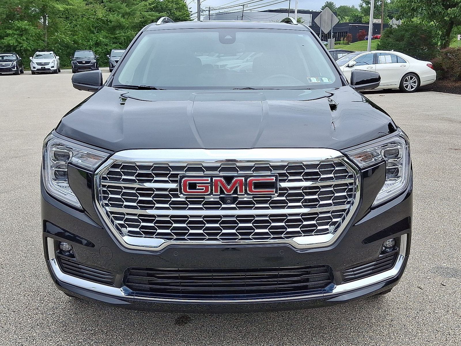 Certified 2023 GMC Terrain Denali w/ Denali Premium Package AWD/4WD image 29