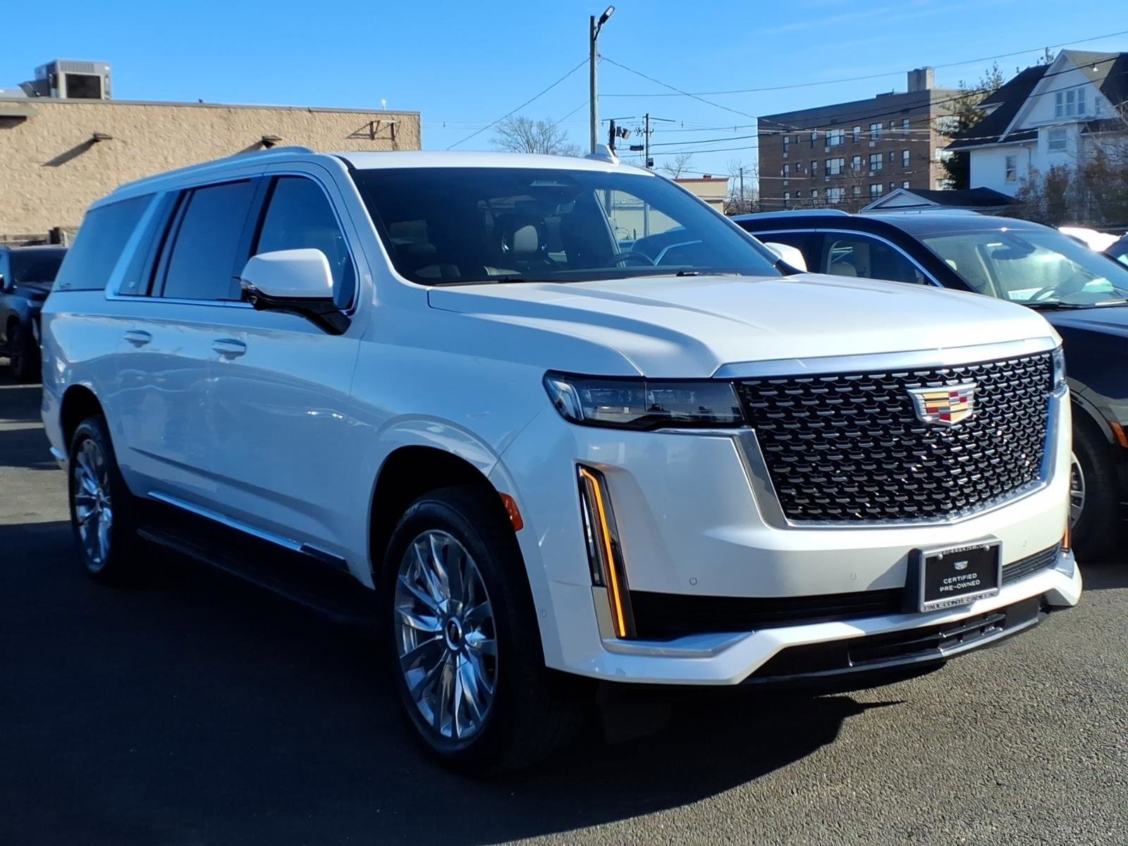 Used 2021 Cadillac Escalade ESV Premium Luxury w/ Performance Package image 3