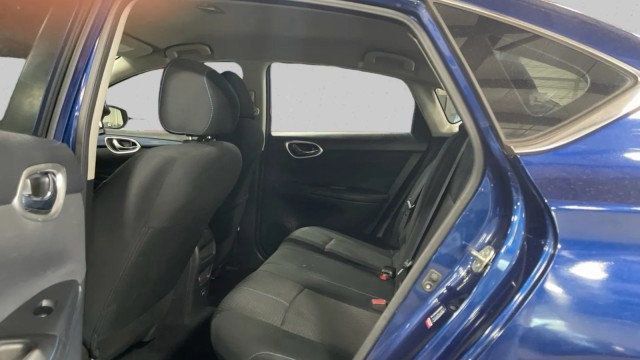 Used 2019 Nissan Sentra SR FWD image 11