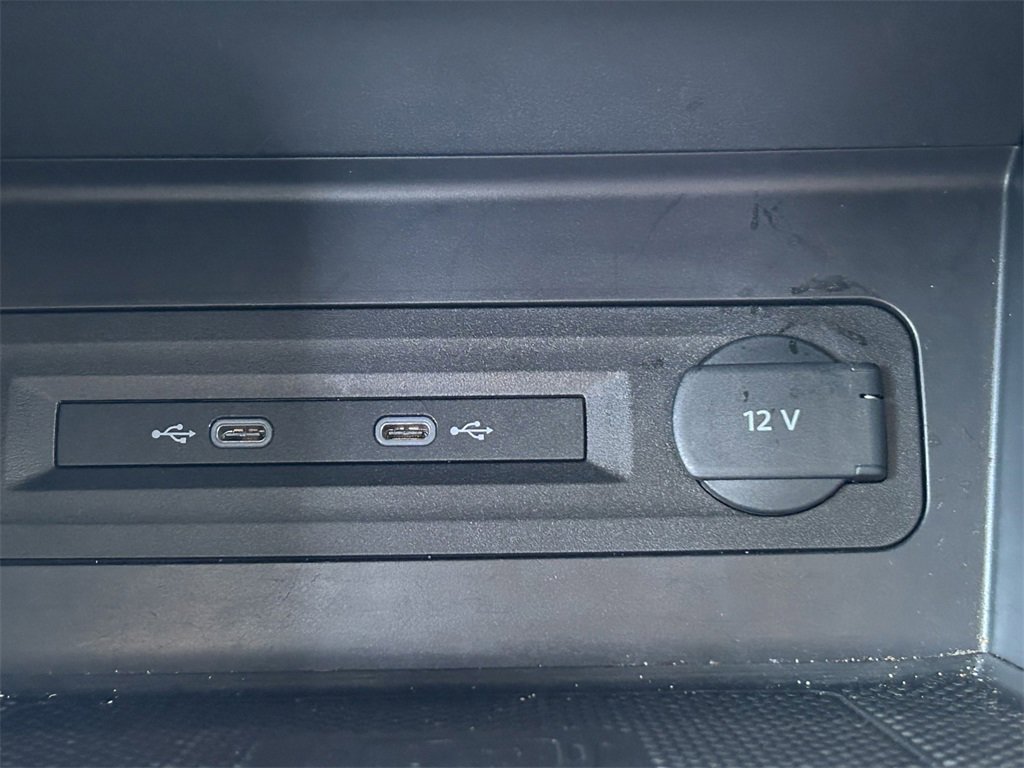 Used 2022 Volkswagen Atlas Cross Sport SE image 16