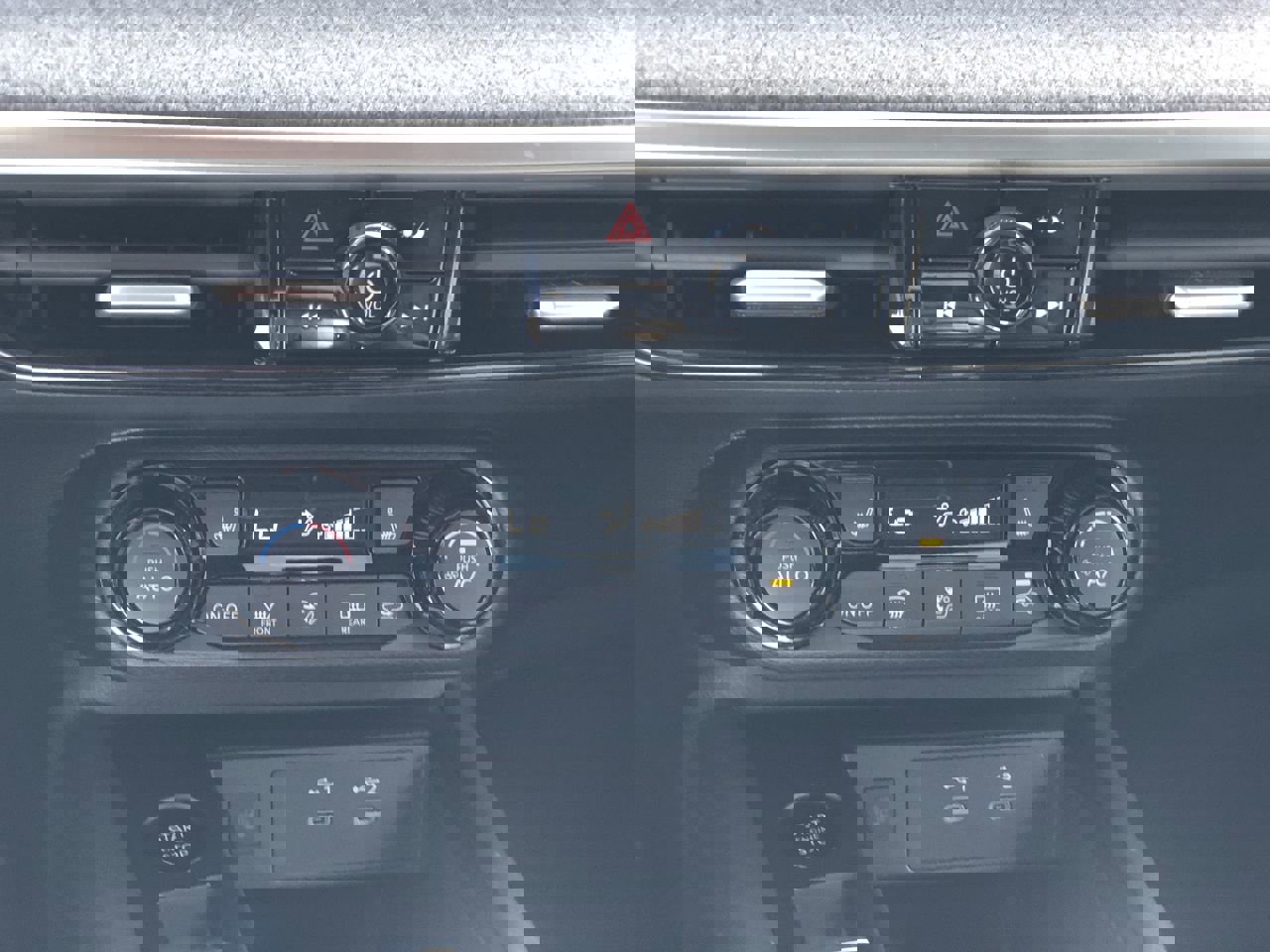 New 2026 Nissan Kicks SV w/ SV Premium Package image 29