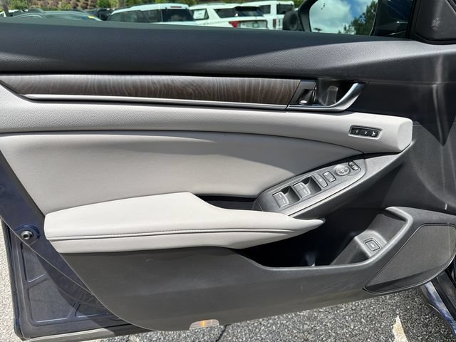 Used 2019 Honda Accord Touring image 10
