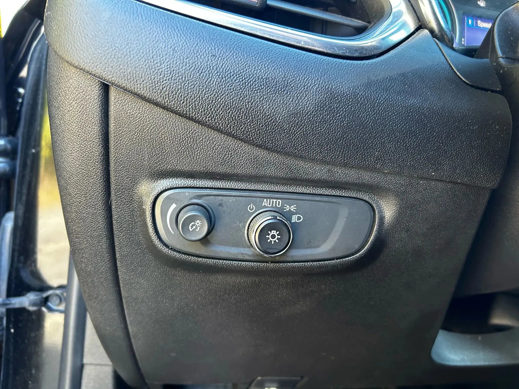 Used 2022 Chevrolet Equinox LT image 13