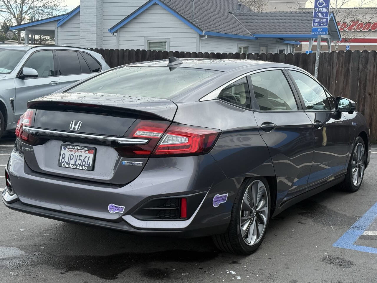 Used 2018 Honda Clarity Plug-In Hybrid image 6