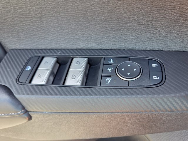 Used 2023 Mitsubishi Outlander SE FWD image 30