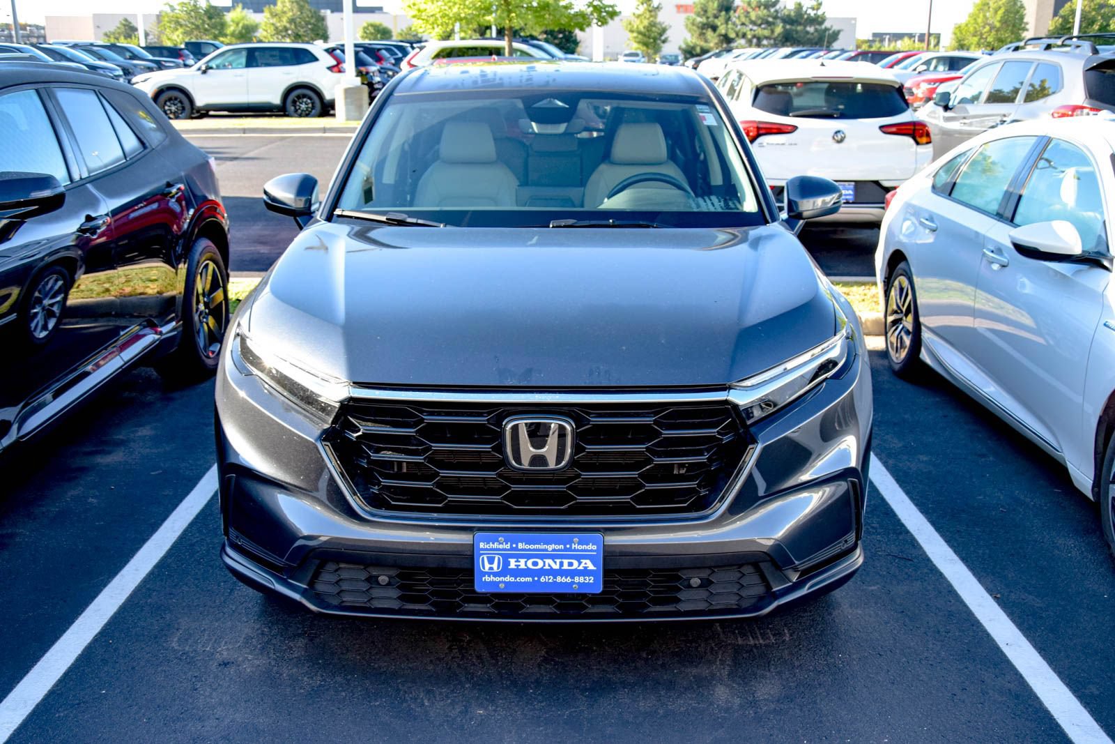 Used 2024 Honda CR-V EX-L image 3
