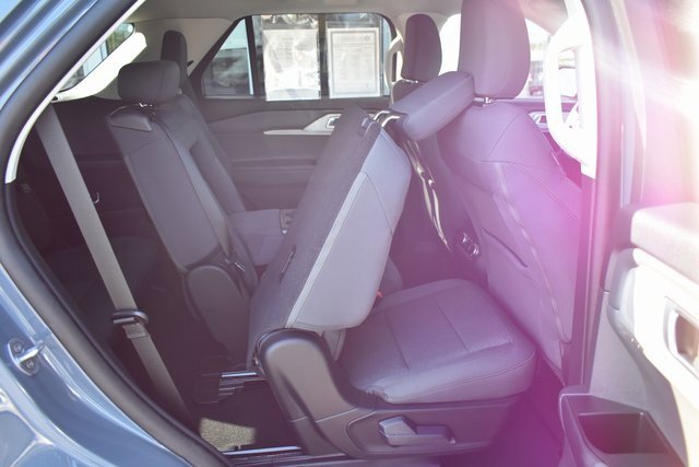 Used 2025 Ford Explorer Active image 42