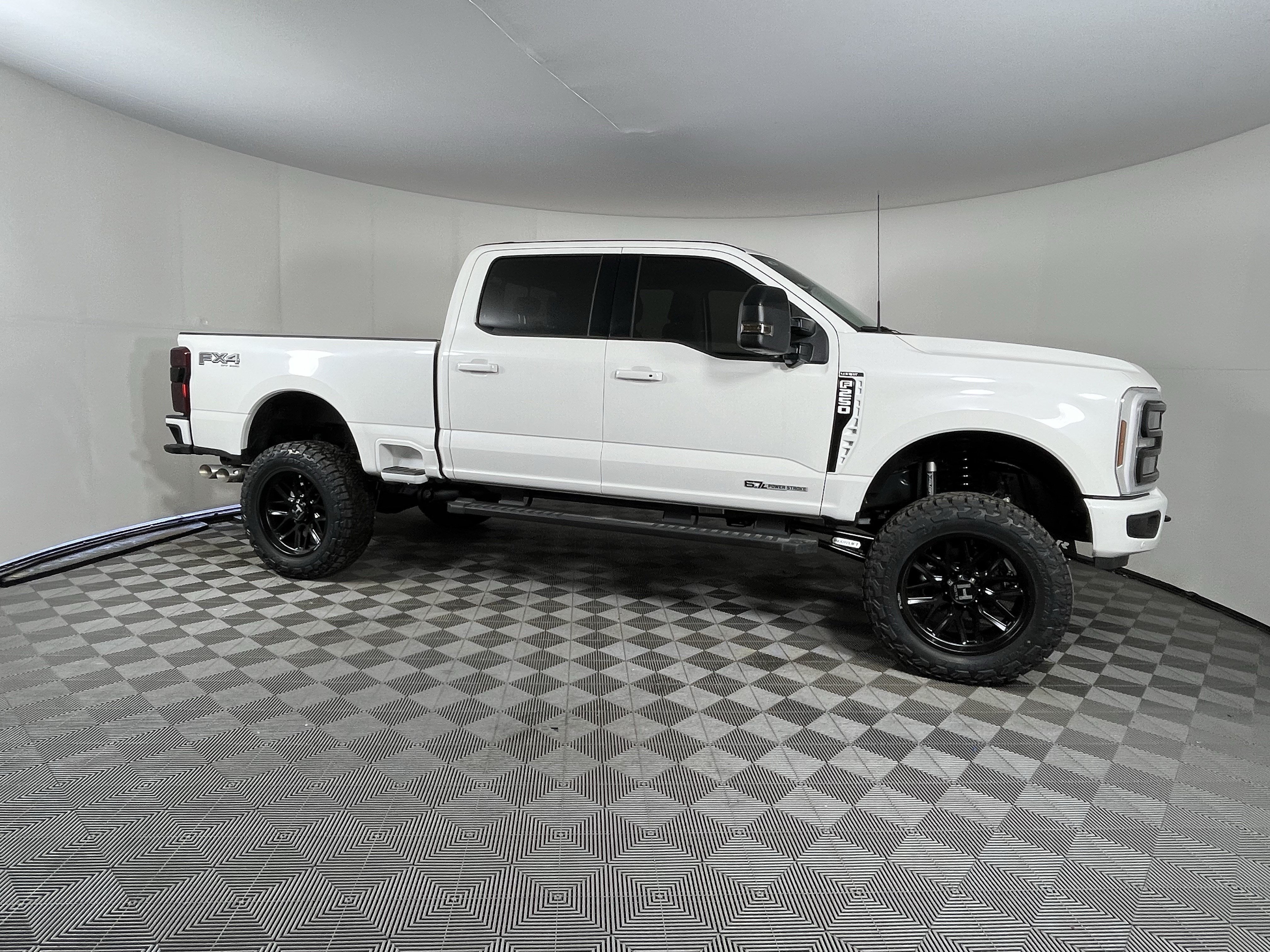 New 2025 Ford F250 Lariat w/ Lariat Ultimate Package AWD/4WD image 5