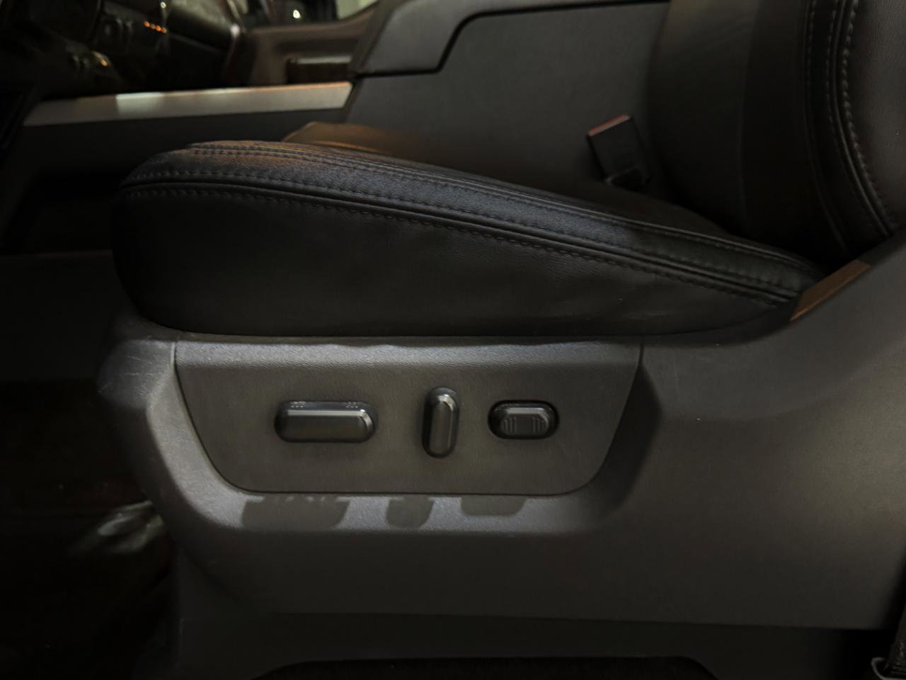 Used 2016 Ford F350 Platinum AWD/4WD image 22