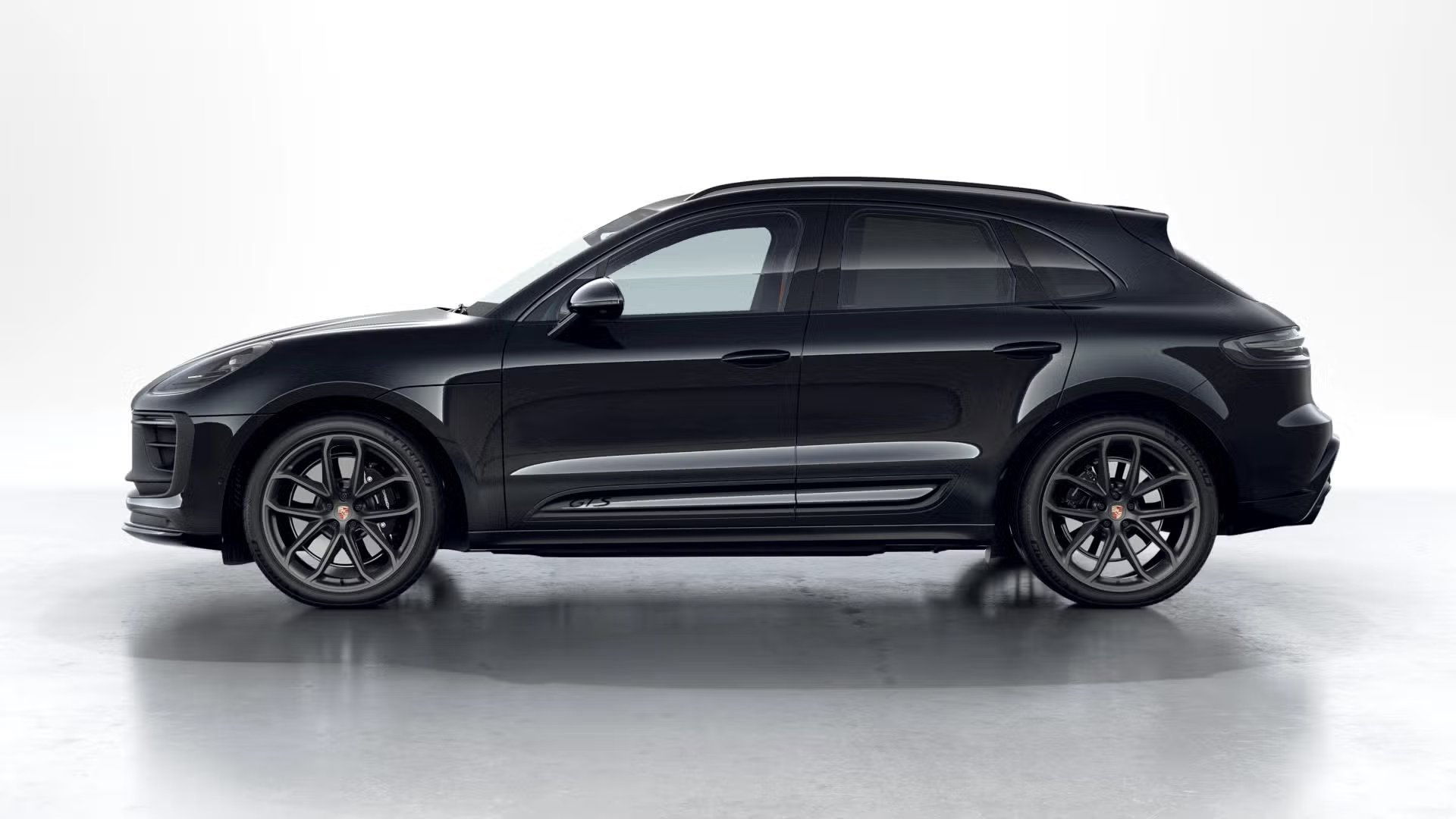 New 2026 Porsche Macan GTS image 2