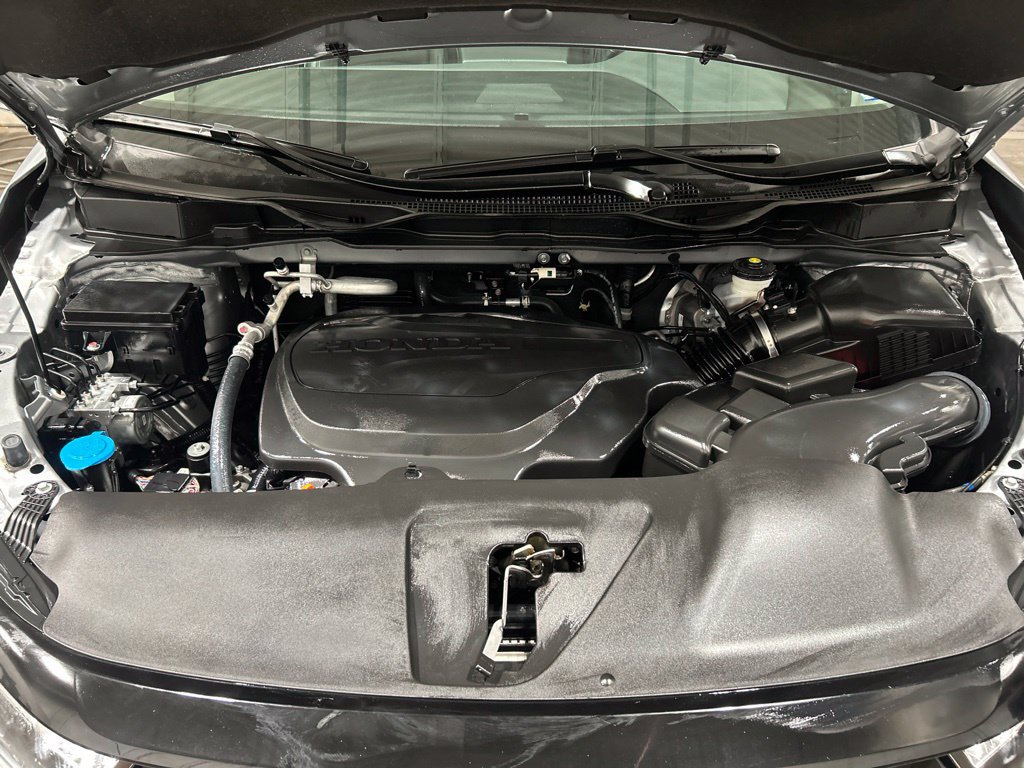 Used 2025 Honda Odyssey Elite image 9