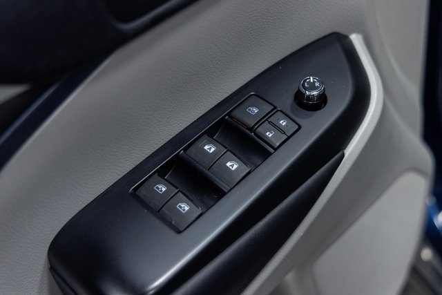 Used 2016 Toyota Highlander XLE image 12