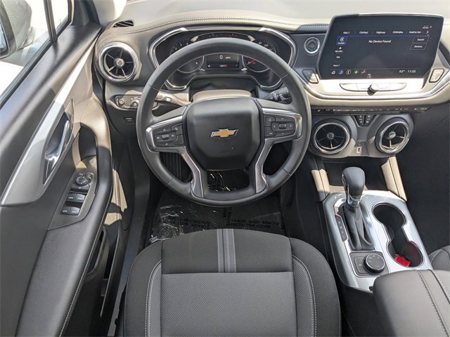 Used 2025 Chevrolet Blazer LT image 16