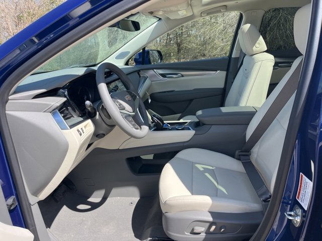New 2025 Cadillac XT5 Premium Luxury w/ LPO, Floor Liner Package image 16