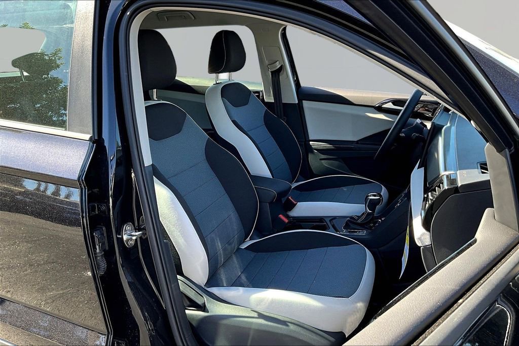 New 2026 Volkswagen Taos S image 25