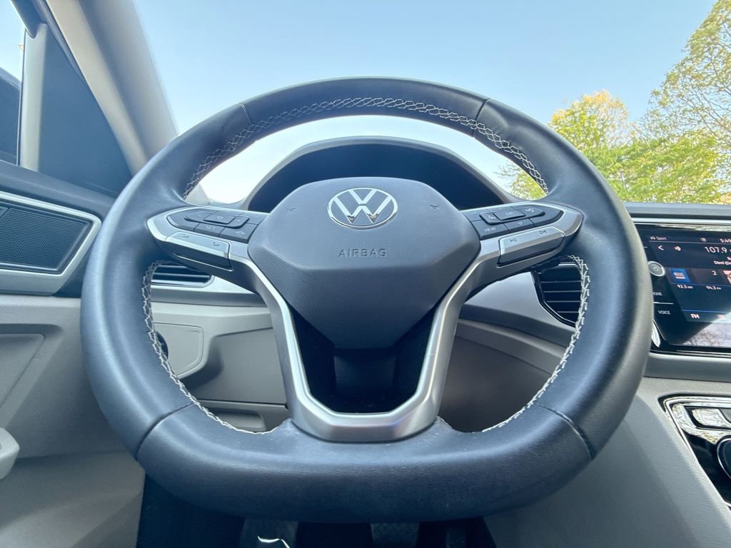 Used 2023 Volkswagen Atlas SE w/ Panoramic Sunroof Package image 11
