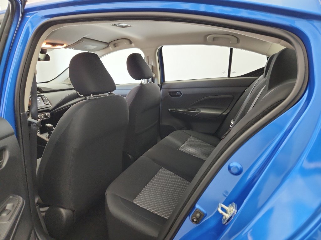 Used 2023 Nissan Versa S w/ Trunk Package image 28