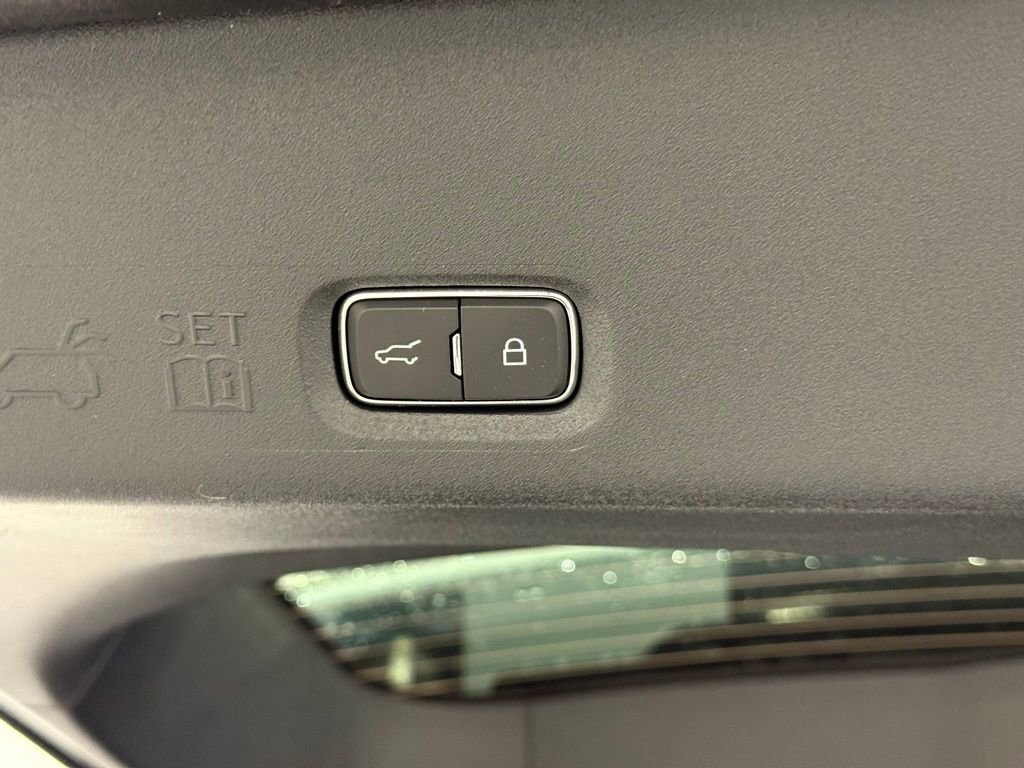 New 2025 Ford Expedition Platinum w/ Platinum Ultimate Package image 5