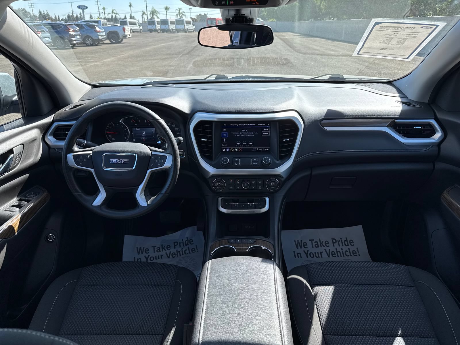 Used 2023 GMC Acadia SLE w/ Driver Convenience Package FWD image 16